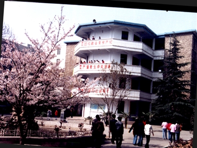 八角楼掠影